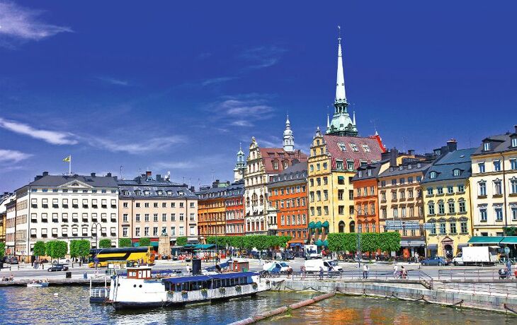 Historische bunte Gebäude am Stortorget Platz in Stockholm, Schweden.